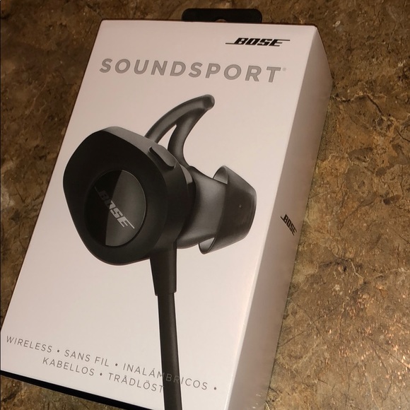 bose Jewelry - BRAND NEW Bose soundsport wireless headphones
